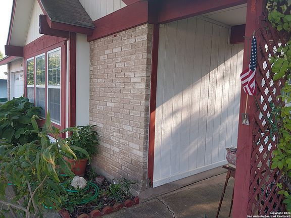 5th image of 1051 FILLMORE DR