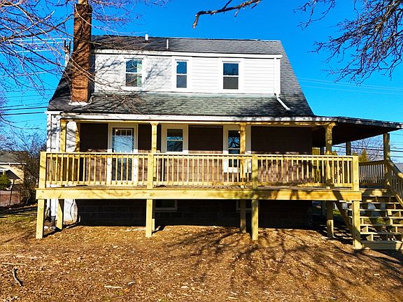 4th image of 344 N Vance Dr