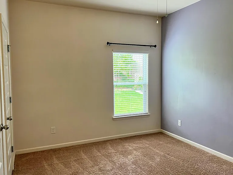 5022 Vine Ln — Photo 37