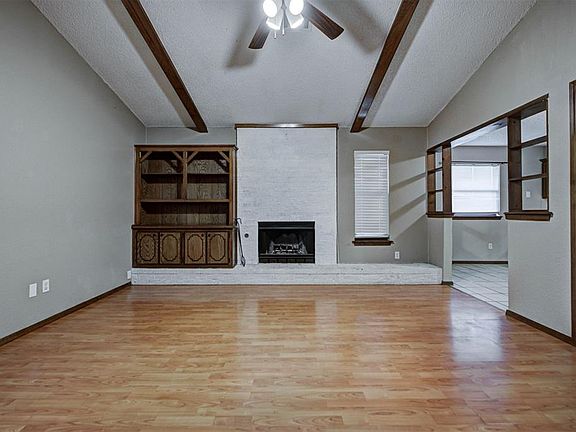 5th image of 1001 Aspen Ct