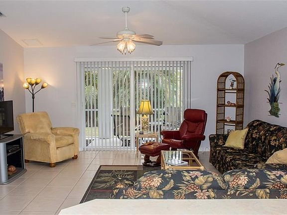 5th image of 209 Boundary Blvd Unit 211