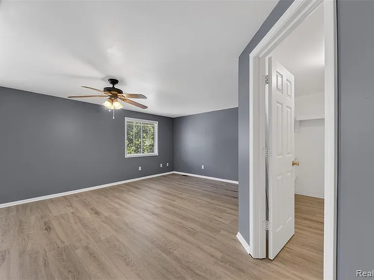 16515 Terrace Village Dr — Photo 44