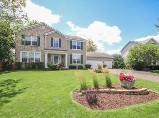 3628 Commonwealth Rd, Woodbury, MN 55125