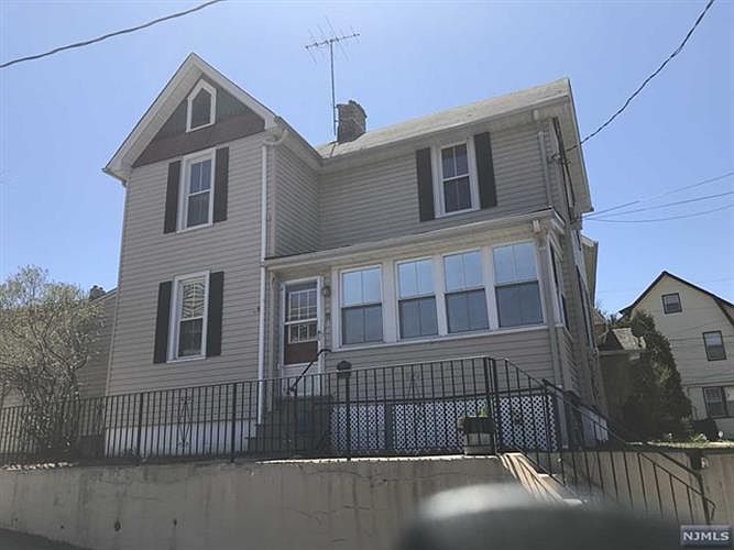 1st image of 11 Glenwood Ave