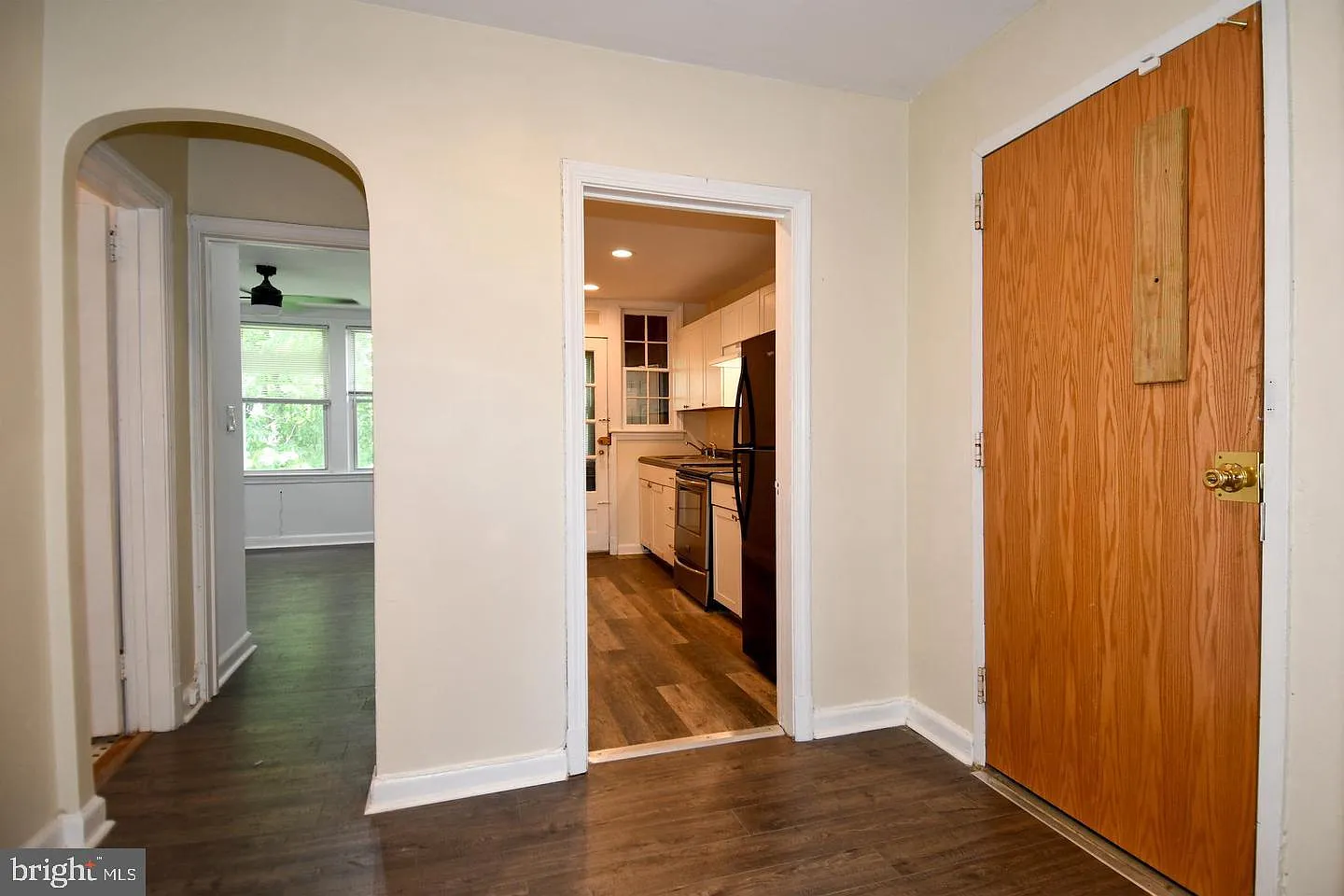 1 bed, 1.0 bath, 2600 sqft, $1,750 — Photo 3