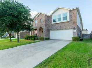 2032 Gardenia Dr, Forney, TX 75126