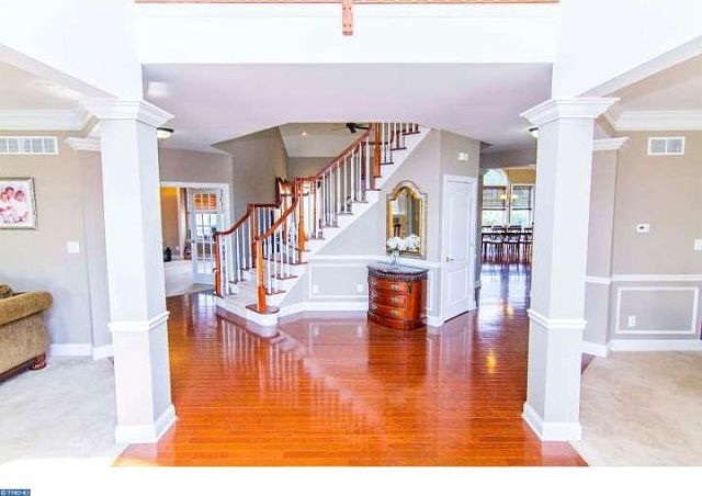 1st image of 504 Wisteria Way