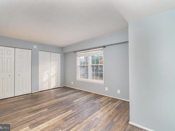 7661 Provincial Dr APT 113, McLean, VA 22102