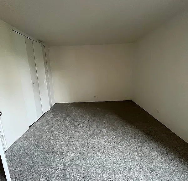 3215 Avenue H #6H — Photo 8