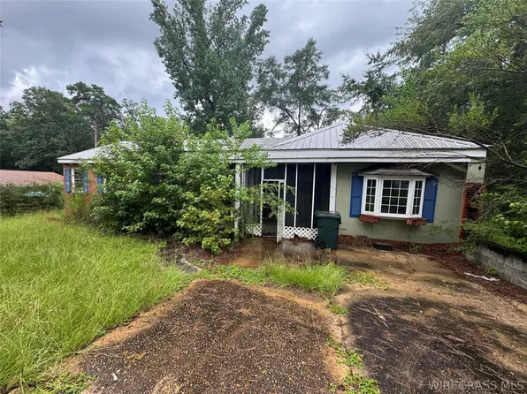 170 Hall Dr, Ozark, AL 36360