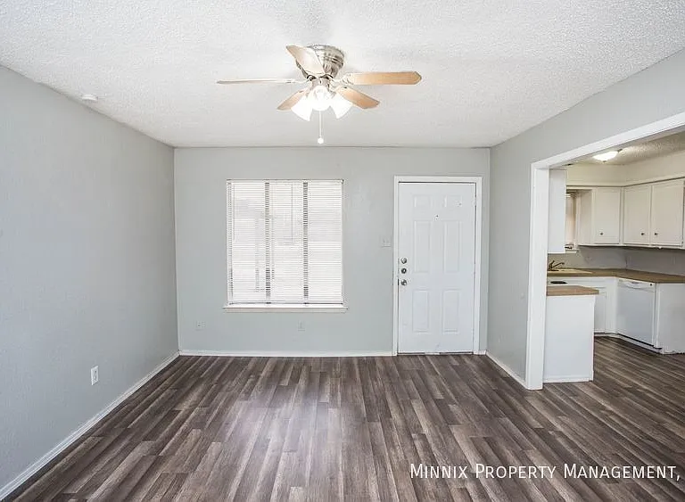 7402 Waco Ave #B — Photo 11