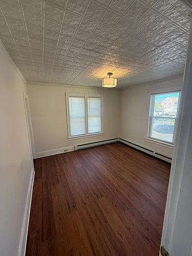 102 Francis Ave Photo 1