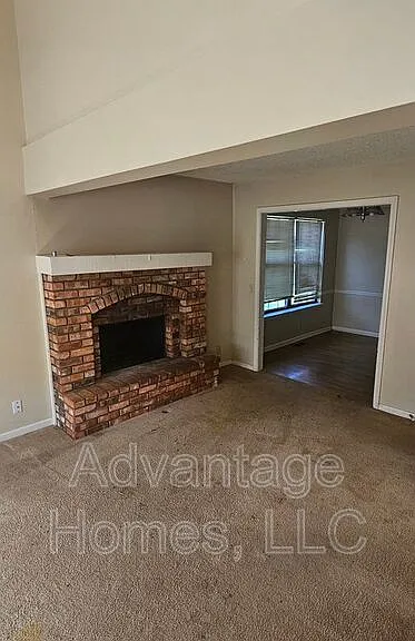10832 Haskins St — Photo 2