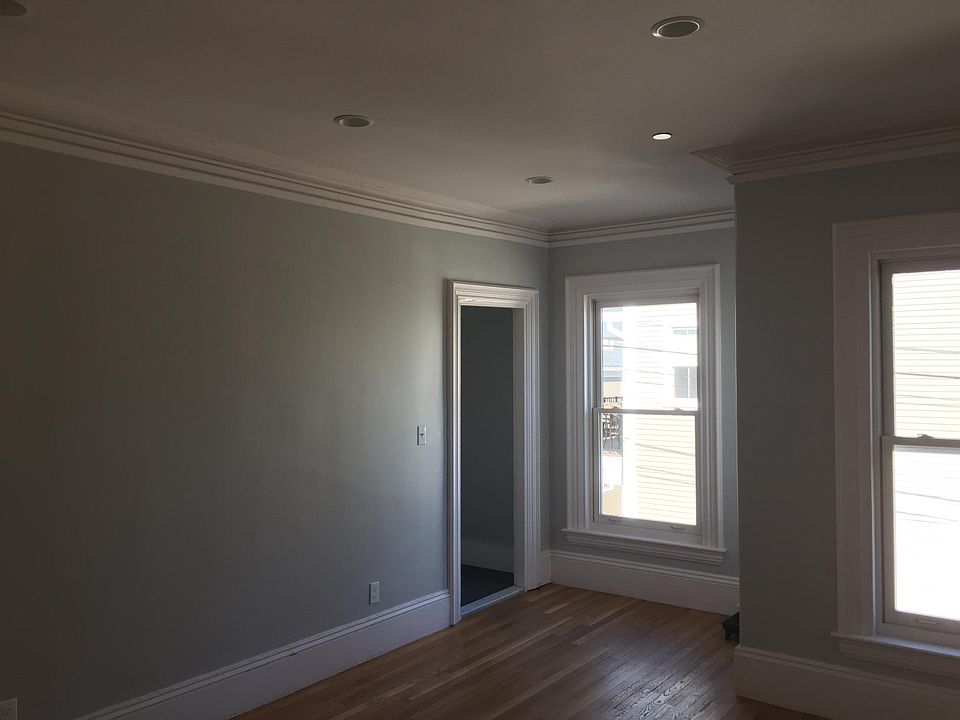 Entry to Large Living Room 