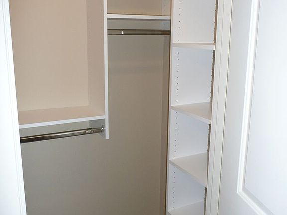 4th image of 1917 Franklin Pl E APT A