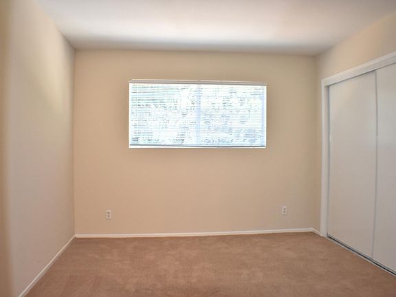 5th image of 18560 Vincennes St APT 29
