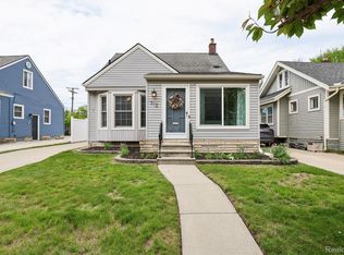 312 S Edgeworth Ave, Royal Oak, MI 48067