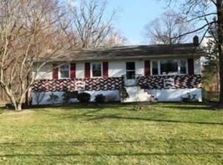 1 Merriewold Ln S, Monroe, NY 10950