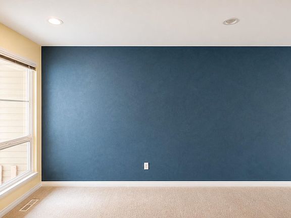 5th image of 758 Riverside Dr #92