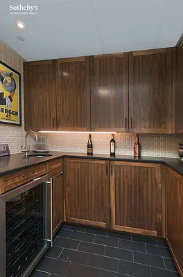 Rented by Sotheby's International Realty | media 34