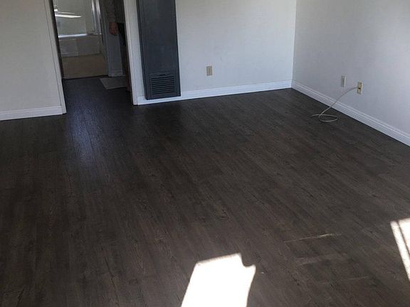 5th image of 3866 S Bronson Ave