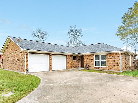 2nd image of 239 Lakewood Dr
