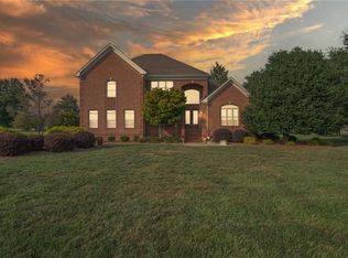 201 Saint Brides Rd W, Chesapeake, VA 23322