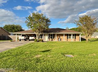 100 Janet Dr, Rayne, LA 70578