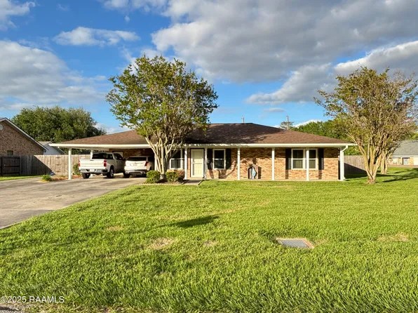 100 Janet Dr, Rayne, LA 70578