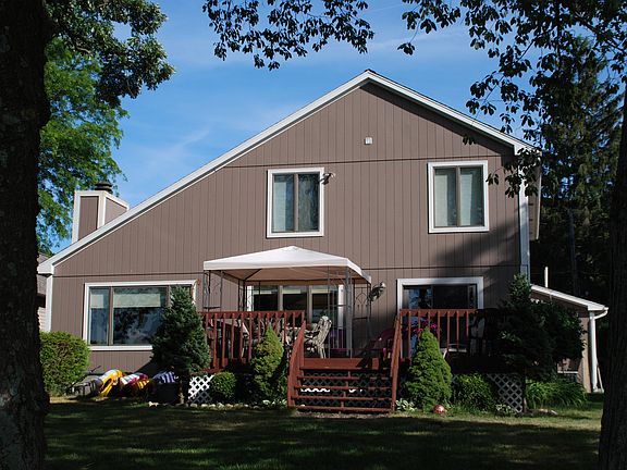 2nd image of 3050 Cady Dr