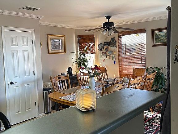 4th image of 785 Stone Mountain Dr
