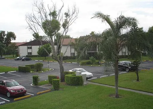 2 bed, 2.0 bath, 1115 sqft, $1,950 — Photo 2