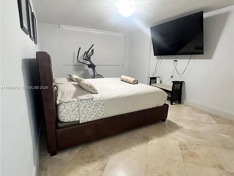 9225 Collins Ave #1111 — Photo 24