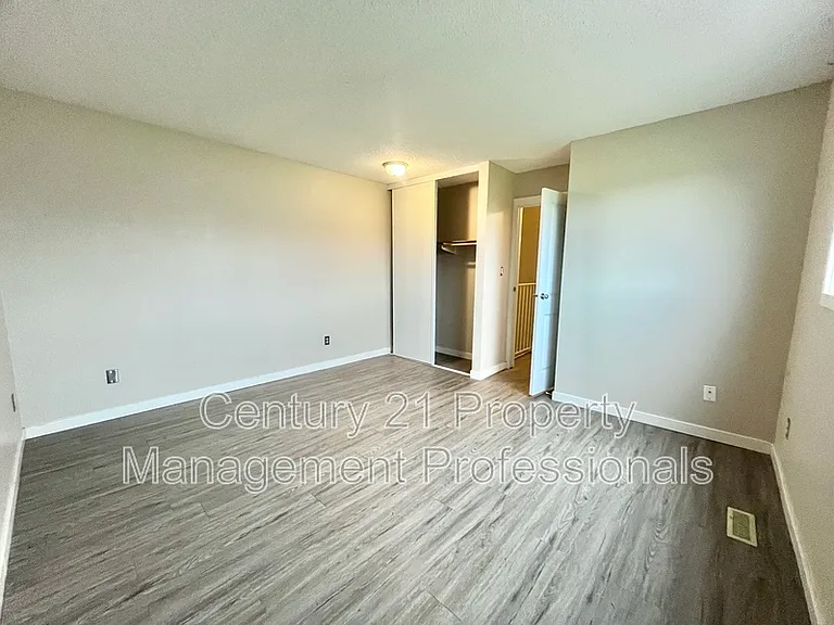 25th St NW #14634 — Photo 10