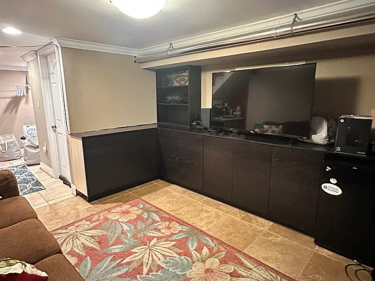 704 S Linwood Ave — Photo 8
