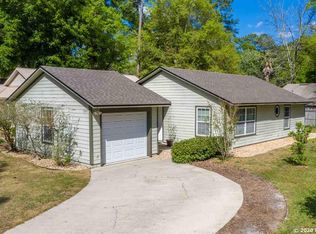 2047 SW 73rd St, Gainesville, FL 32607