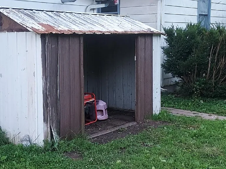 4205 E Scholl Rd — Photo 9