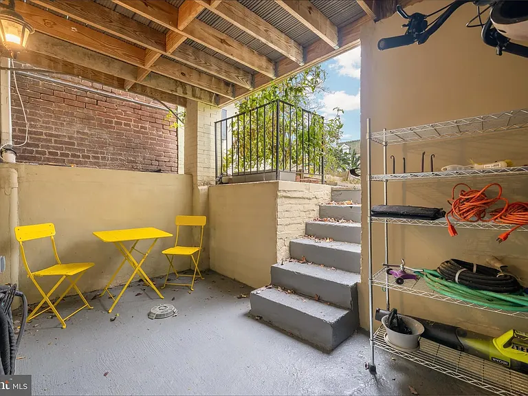 1813 Kilbourne Pl NW #B — Photo 10