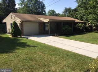 913 Swatara Dr, Harrisburg, PA 17111