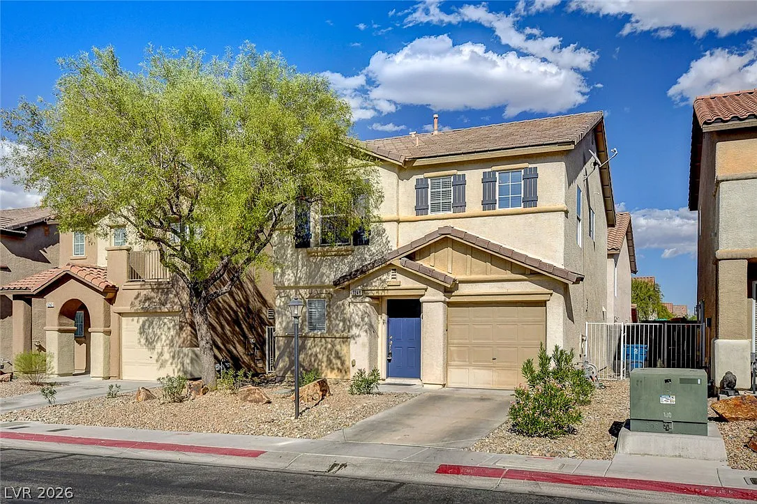 3 bed, 2.5 bath, 1484 sqft, $1,950 — Photo 3