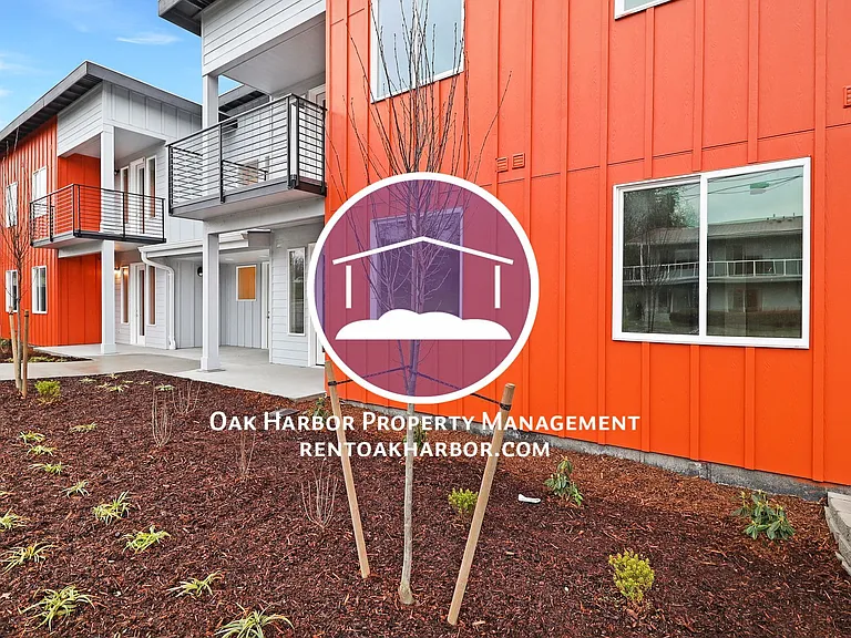 Barrington Apartments — Photo 9