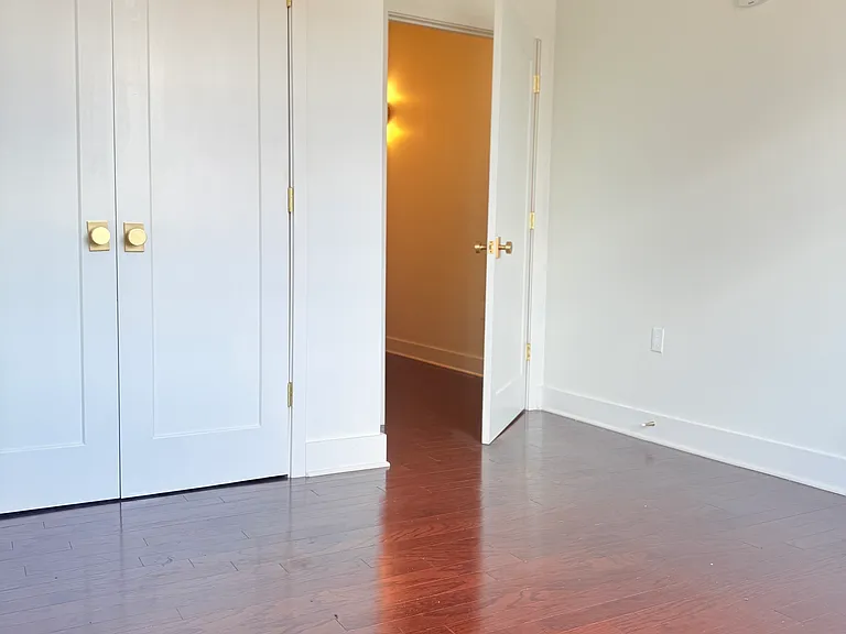 50 S Jefferson St #302 — Photo 13
