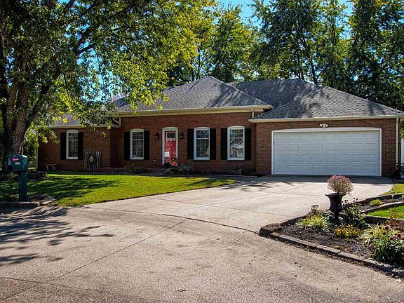 2nd image of 8209 Sherwood Ct
