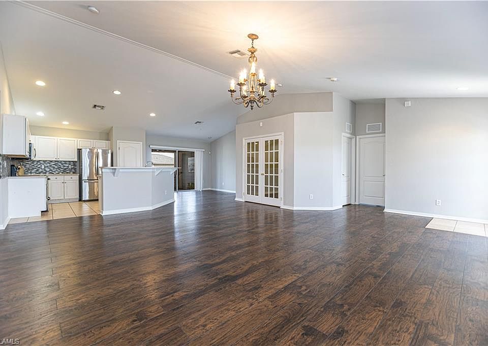 425 Kismet Pkwy W, Cape Coral, FL 33993 Zillow