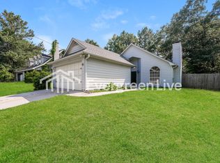 862 Stonebridge Park Cir, Lithonia, GA 30058