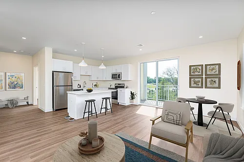 Slade Farm Residences Photo 1