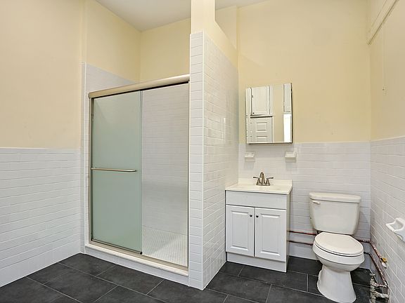 4th image of 120 Montague St APT 3B