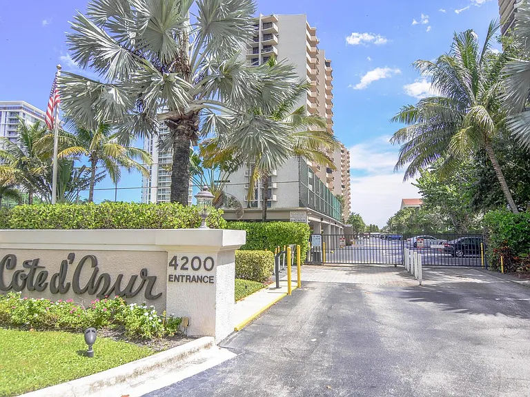 4200 N Ocean Dr #2-605 — Photo 2