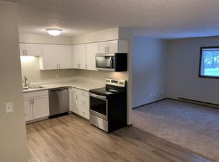 2201 S Us Highway 169 #202, Grand Rapids, MN 55744