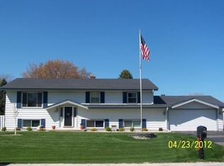 430 4 1/2 Mile Rd, Racine, WI 53402